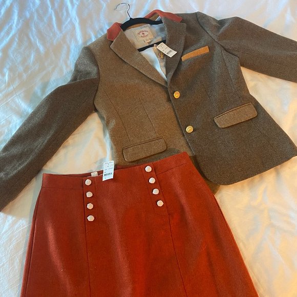 Brooks Brothers Dresses & Skirts - Brooks Brothers Red Fleece Wool Suit and Jacket